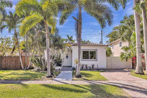 1352 Adams St, Hollywood, FL, 33019-1805 | Card Image