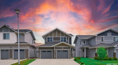 236 Barrett St, Saskatoon, SK, S7W1C7 | Card Image