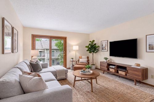 30-1799 1/2 County Road E E, White Bear Lake, MN, 55110-1709 | Card Image