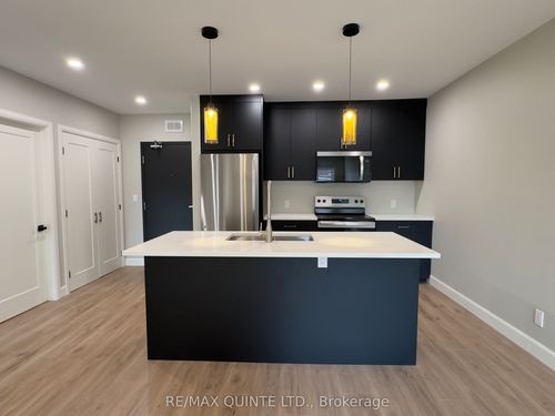 5-330 Victoria St N, Tweed, ON, K0K3J0 | Card Image