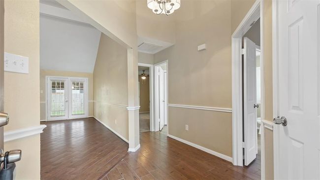 Entryway | Image 6