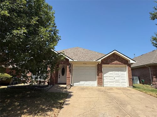 9120 Newport Lane, McKinney, TX, 75071 | Card Image