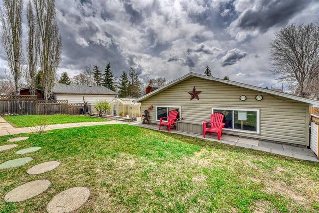 128 Thistle Way, Home with 4 bedrooms, 1 bathrooms and 2 parking in Strathmore AB | Image 4