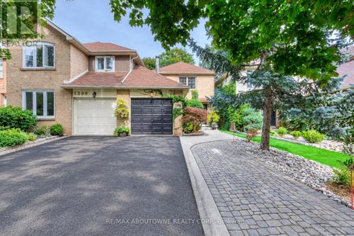 1198 Potters Wheel Crescent, Oakville (GA Glen Abbey), ON, L6M1J2 | Card Image