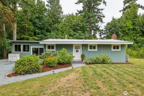 6294 Neupert Rd, Freeland, WA, 98249-9441 | Card Image