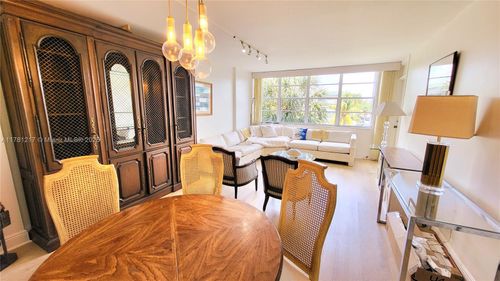 apt-307-2761 Taft St, Hollywood, FL, 33020-2953 | Card Image