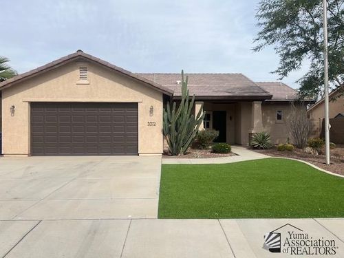 3334 W 36th Pl, Yuma, AZ, 85365-3697 | Card Image