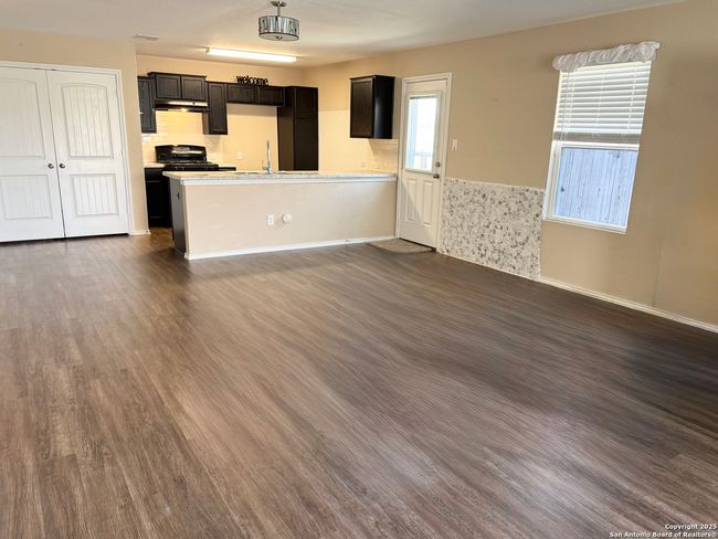 5015 Everett Loop, House other with 3 bedrooms, 2 bathrooms and null parking in Converse TX | Image 7