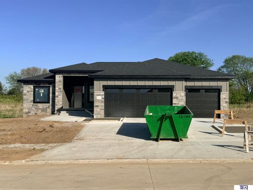 12511 S 87th Ave, Papillion, NE, 68046-5117 | Card Image