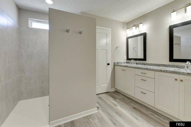 5357 N 191 St St, House other with 4 bedrooms, 3 bathrooms and 3 parking in Elkhorn NE | Image 20