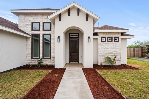 1504 Lewis St, Kingsville, TX, 78363-6634 | Card Image