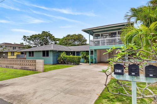 821 Kainui Dr, Kailua, HI, 96734-2025 | Card Image