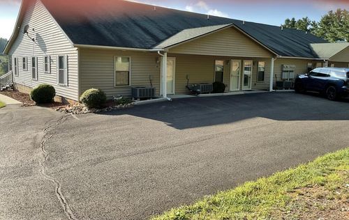3235 Misty Trl, Fancy Gap, VA, 24328-2974 | Card Image