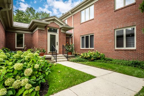 c-6530 Meridian Pkwy, Indianapolis, IN, 46220-6500 | Card Image