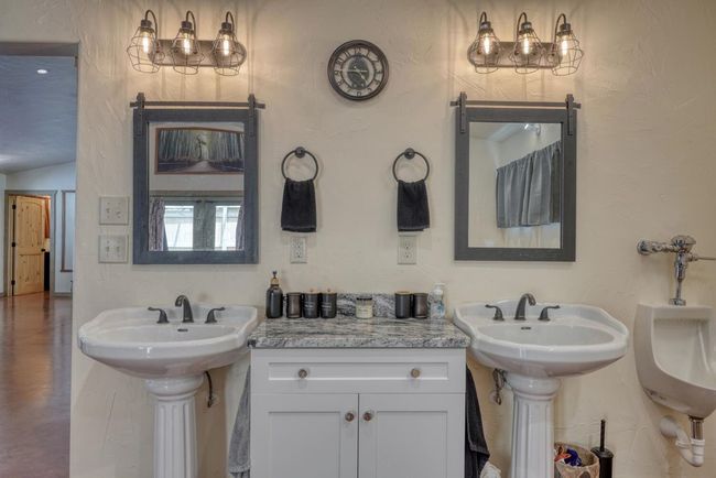 1529 Cedar View Ln, Home with 1 bedrooms, 2 bathrooms and 2 parking in Hiawassee GA | Image 27