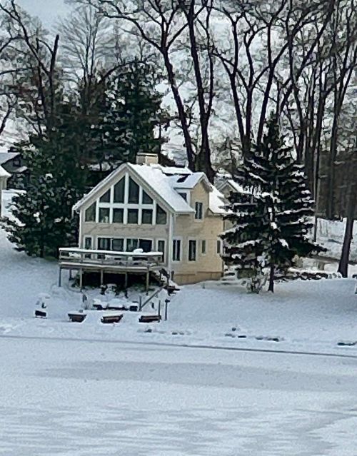 727 Treasure Island Dr, Mattawan, MI, 49071-9471 | Card Image