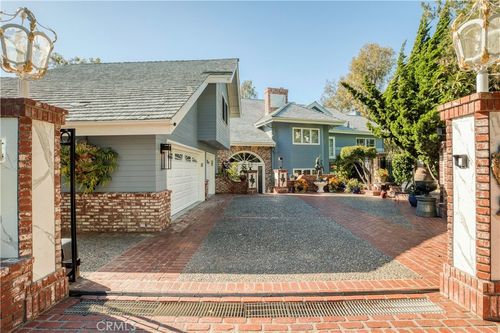 1 Royal Saint George Rd, Newport Beach, CA, 92660-5218 | Card Image