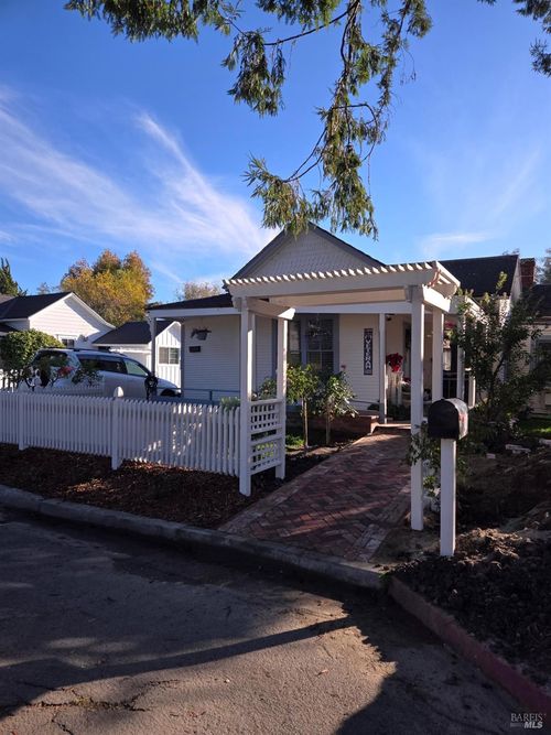 407 Pine Street, Capitola, CA, 95010 | Card Image