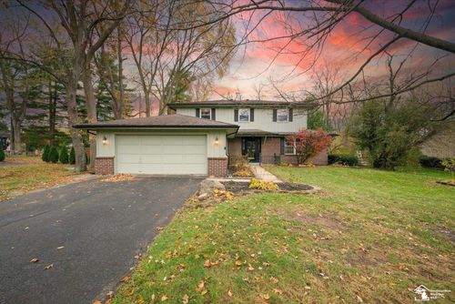 7655 Coventry Dr, Temperance, MI, 48182-9233 | Card Image