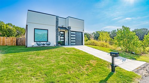 3615 Durango Trl, Granbury, TX, 76048-5318 | Card Image