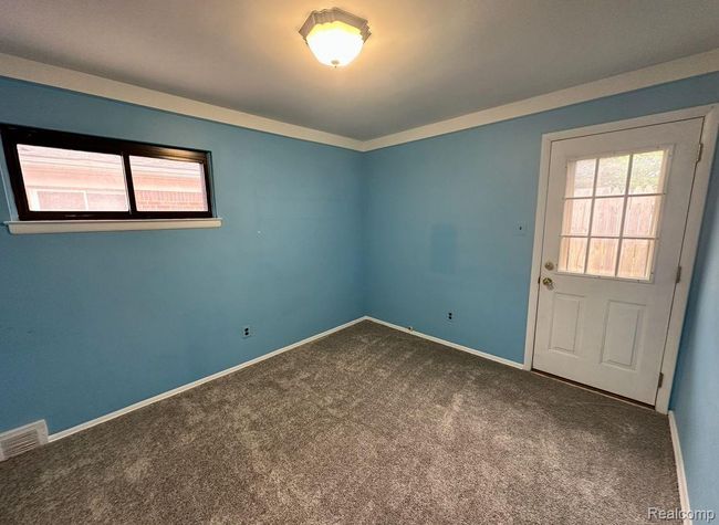 23735 W Chicago, House other with 3 bedrooms, 1 bathrooms and null parking in Redford MI | Image 11