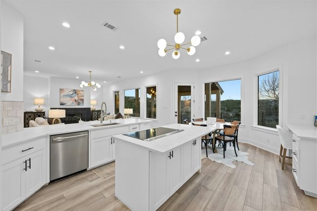 7905 Brightman Ln, House other with 5 bedrooms, 5 bathrooms and 6 parking in Austin TX | Image 14