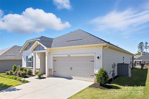 2023 Merida St, Charlotte, NC, 28214-7017 | Card Image