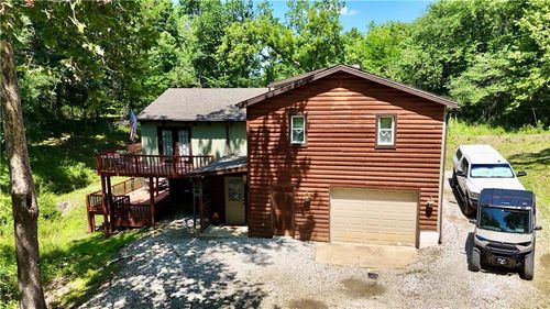 615 Lake Viking Ter, Gallatin, MO, 64640-8329 | Card Image