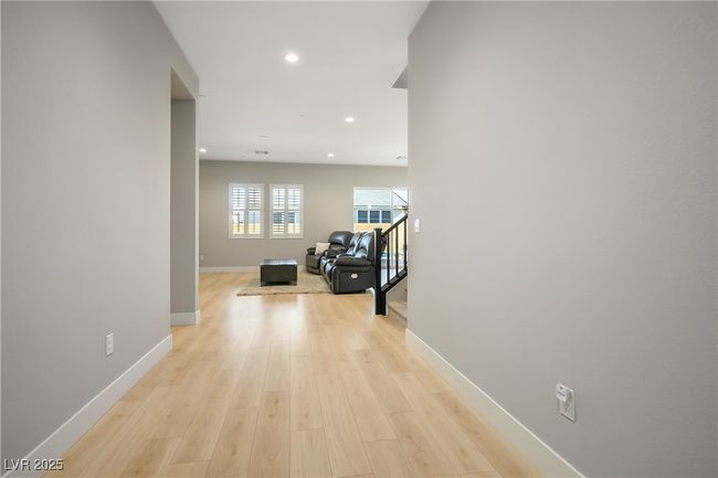 Entry Foyer entry facing Great Room. | Image 8