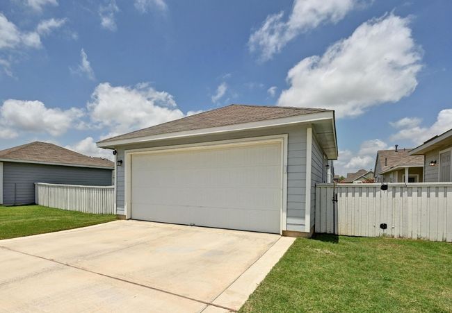 244 Fabion St, House other with 2 bedrooms, 3 bathrooms and 4 parking in Kyle TX | Image 26