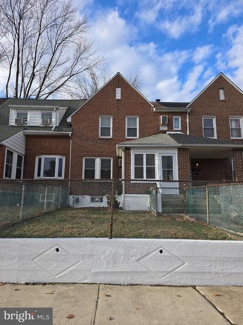 1126 Sterling Ave, LINWOOD, PA, 19061-3918 | Card Image