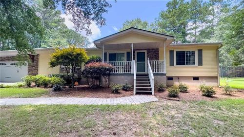 90 Howard Rd, SENOIA, GA, 30276-2795 | Card Image