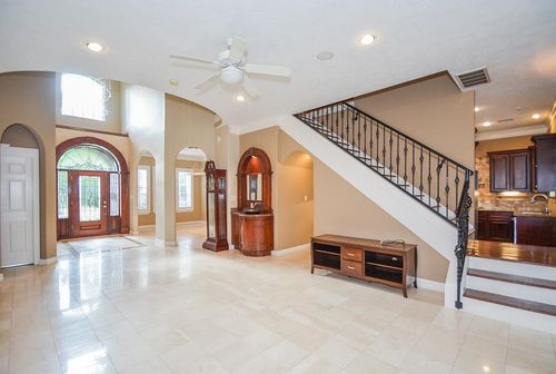 2326 Walnut Bend Ln, Houston, TX, 77042-2826 | Card Image