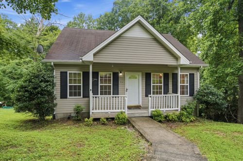 958 Jordan Cir, White Bluff, TN, 37187-4833 | Card Image