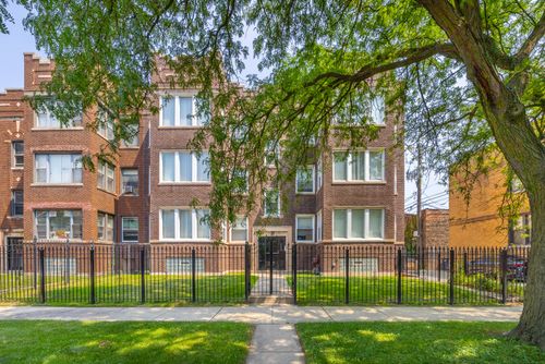 2-7443-7445 S Paxton Avenue, Chicago, IL, 60649 | Card Image