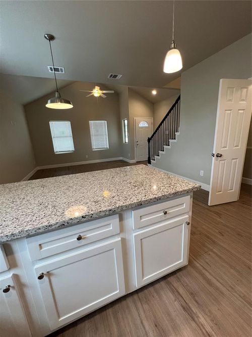 9718 Pelsey St, Houston, TX, 77029-4666 | Card Image