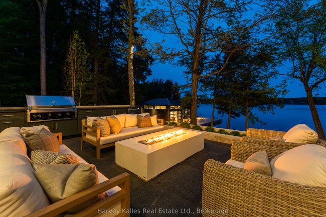 1005 Ham Rd, House other with 5 bedrooms, 6 bathrooms and 6 parking in Bala ON | Image 27