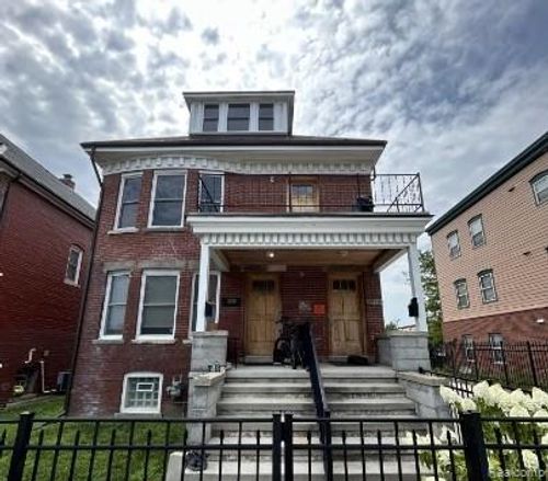 3531 2nd Ave, Detroit, MI, 48201-2305 | Card Image