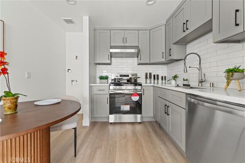 600 S Brookhurst Rd, Fullerton, CA, 92833-3702 | Card Image