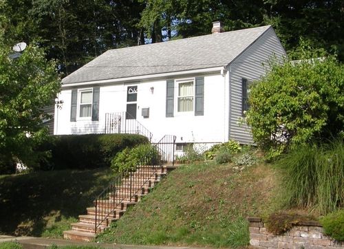 133 Deforest St, Boston, MA, 02131-4907 | Card Image