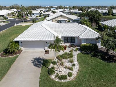 540 Warwick Lane, House other with 3 bedrooms, 2 bathrooms and null parking in Venice FL | Image 3