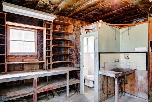 99 Nashua St, Home with 0 bedrooms, 1 bathrooms and 2 parking in Fall River MA | Image 17