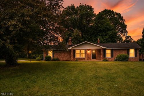 6125 Coyla Ave Nw, Canal Fulton, OH, 44614-8709 | Card Image