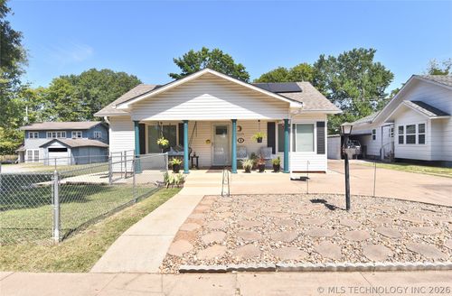 1229 8th St, Okmulgee, OK, 74447-4729 | Card Image