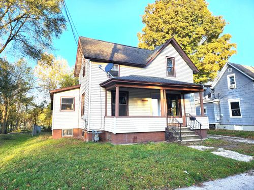 210 Middle St, Three Rivers, MI, 49093-1648 | Card Image