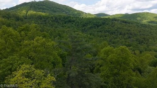 offering-2-0 Cove Gap Rd, Moravian Falls, NC, 28654 | Card Image