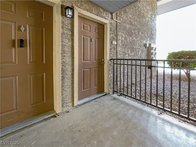 UNIT-421 - 5286 River Glen Dr, Condo with 1 bedrooms, 1 bathrooms and null parking in Las Vegas NV | Image 5