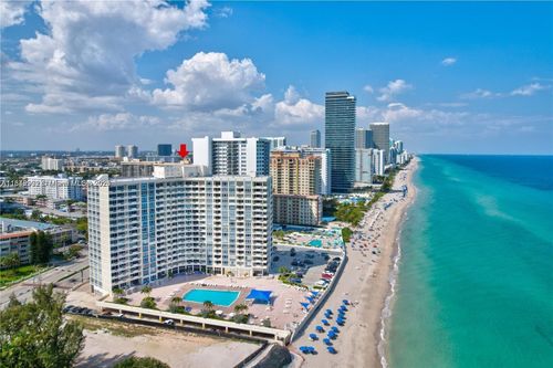 apt-201-3180 S Ocean Dr, Hallandale Beach, FL, 33009-7247 | Card Image