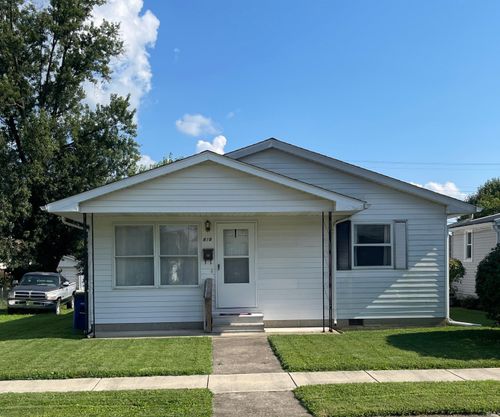 818 W Oak St, Mitchell, IN, 47446-1064 | Card Image