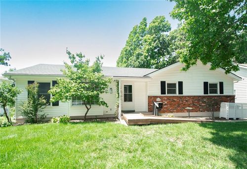 9912 Oakridge Dr, Overland Park, KS, 66212-1648 | Card Image